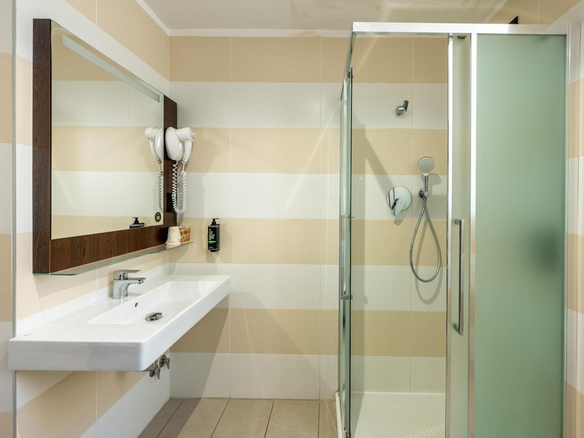 Quarto Individual