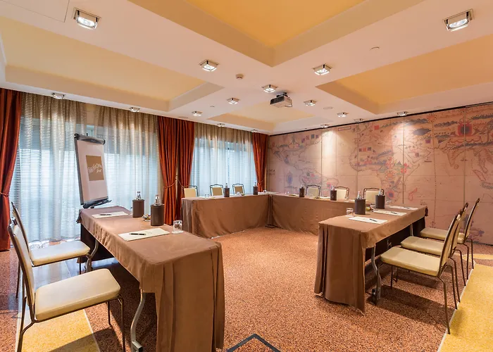 Grand Savoia Genova, Curio Collection By Hilton